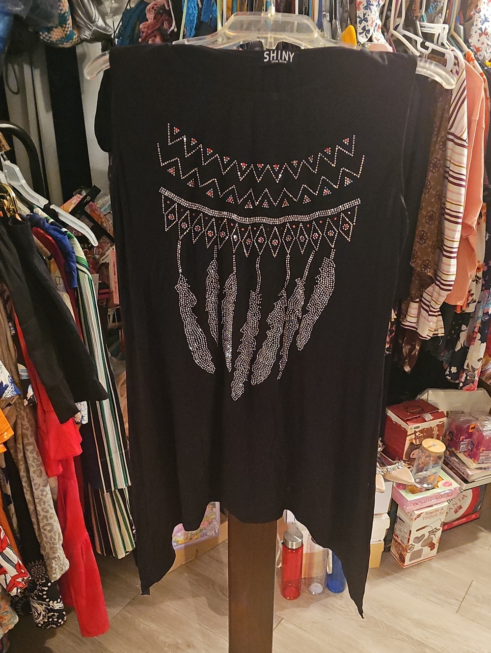 SHINY Women's Black Sleeveless Beaded Dreamcatcher Tank